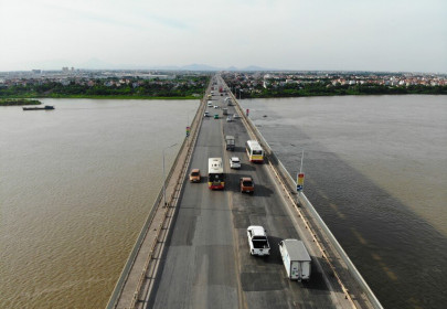 Hà Nội cấm ô tô qua cầu Thăng Long từ 6/8