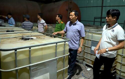 Khởi tố thêm một GĐ trong vụ “đại gia” Trịnh Sướng sản xuất xăng giả