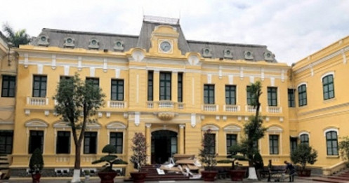 Bắt chuyên viên Văn phòng UBND TP. Hải Phòng