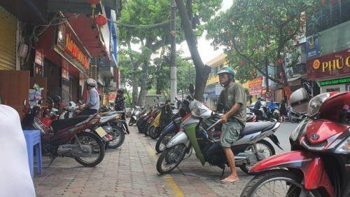 Chuyện hi hữu tại "phố vàng": Hết nợ vàng lại đến nợ tiền tỷ của khách