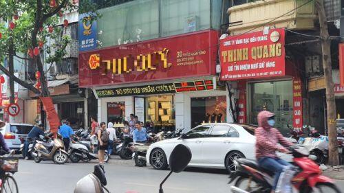 Chuyện hi hữu tại "phố vàng": Hết nợ vàng lại đến nợ tiền tỷ của khách