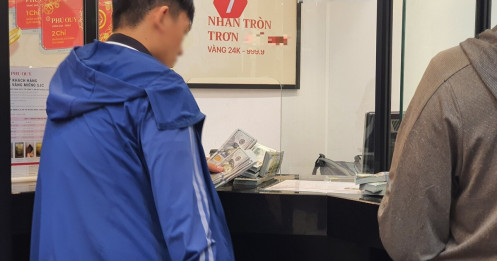 Chuyện hi hữu tại "phố vàng": Hết nợ vàng lại đến nợ tiền tỷ của khách