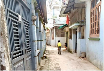 Vay 500 triệu cố mua nhà đất hối hận vì còng lưng trả nợ