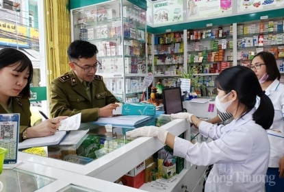 Đáp ứng đủ khẩu trang, không có hiện tượng đổ xô mua hàng