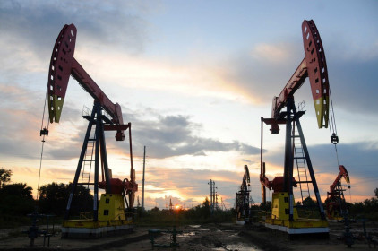 Giá xăng dầu ngày 27.7.2020: Thế giới giảm nhẹ, trong nước có thể tăng vào ngày mai