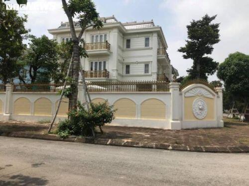 Cận cảnh nhiều biệt thự 'khủng' xây sai phép tại khu đô thị Vân Canh