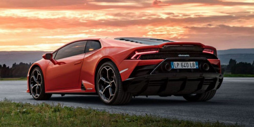 Vay tiền hỗ trợ dịch Covid-19 để… mua siêu xe Lamborghini