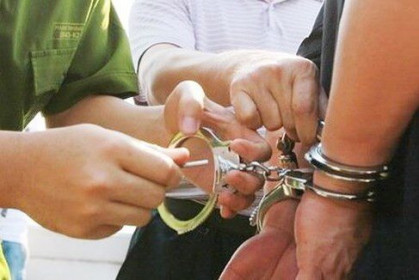 Bắt tạm giam Giám đốc doanh nghiệp ký hợp đồng chuyển nhượng đất trái quy định để lừa đảo