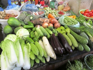 Giá thực phẩm hôm nay 9/8: Giá rau củ ổn định, trái cây tăng nhẹ
