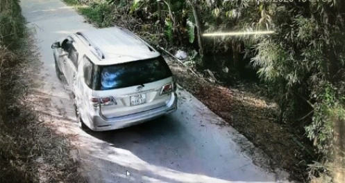 Tài xế luồn lách "đường làng" chở người từ vùng dịch trốn trạm kiểm soát y tế