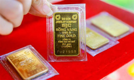 Giá vàng SJC về dưới 56 triệu đồng