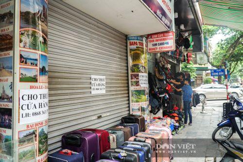 Hàng loạt nhà hàng "cửa đóng then cài" vì Covid-19