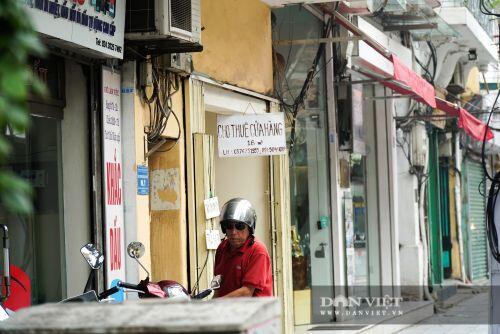 Hàng loạt nhà hàng "cửa đóng then cài" vì Covid-19