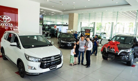 Thị trường ôtô: Tiếp tục giảm giá, kích cầu