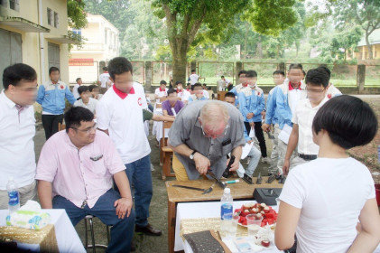 Phạt 400 triệu công ty 'thu tiền tỷ rồi bỏ rơi người lao động'