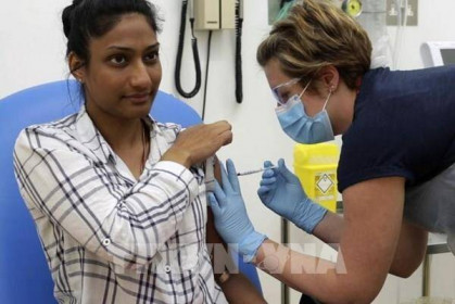 WHO: Không đủ vaccine để ngăn chặn gia tăng ca nhiễm COVID-19 trong ngắn hạn