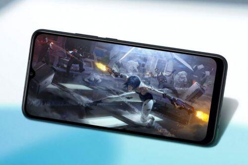 Smartphone Oppo với 3 camera sau, RAM 4 GB, pin 4.230 mAh, giá hơn 4 triệu