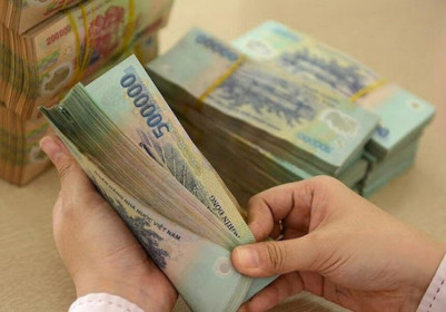 Chậm trả lương cho lao động, doanh nghiệp phải trả bù thêm tiền lãi