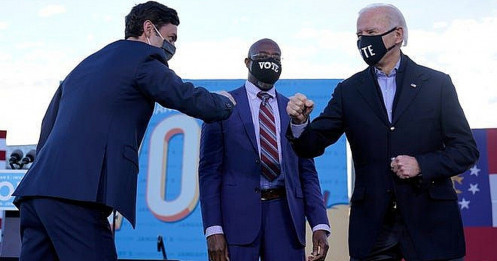 Ông Joe Biden sẽ 'xuôi chèo mát mái' khi đảng Dân chủ kiểm soát Thượng viện?