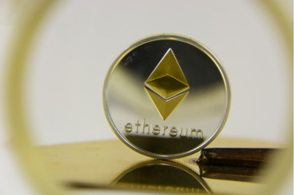 Ethereum giảm 31% khi thị trường bán tháo