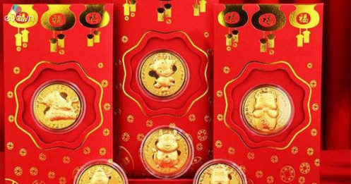 Bao lì xì hình trâu và thần tài mạ vàng "cháy hàng" trước thềm năm mới 2021