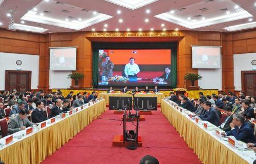 Thủ tướng: Không giảm 30 loại phí của chứng khoán, thị trường khó có thể lớn mạnh