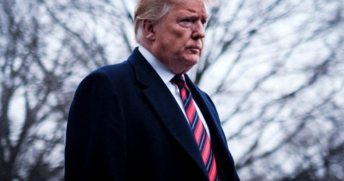 Khảo sát: Hơn nửa cử tri Mỹ muốn ông Trump bị phế truất