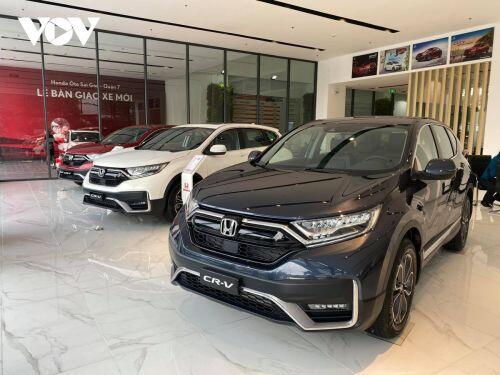 Chạy phí trước bạ cuối năm, thị trường ô tô bứt phá mạnh mẽ