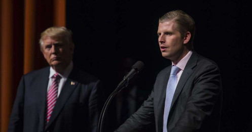 Con trai phàn nàn ông Trump và tập đoàn gia đình bị "tẩy chay"