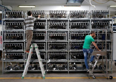 Máy đào Bitcoin sẽ khan hiếm suốt năm nay
