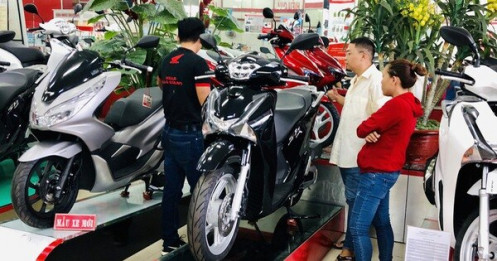 Thị trường xe máy bão hòa, tiêu thụ chậm