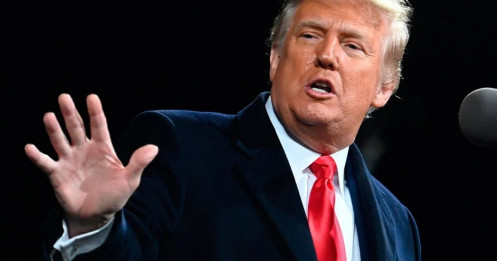 Ông Trump ân xá, giảm án cho 143 người nhưng không có mình và gia đình