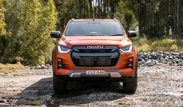 3 phiên bản Isuzu D Max 2021 sắp bán tại Việt Nam có gì?