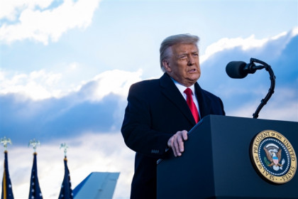 Nghị sĩ lưỡng đảng chuẩn bị nghị quyết chặn ông Trump tái tranh cử