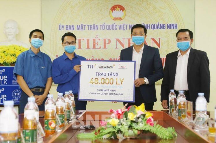 Tập đoàn TH tặng 201.600 ly sữa tươi tiếp sức Hải Dương, Quảng Ninh chống dịch COVID-19