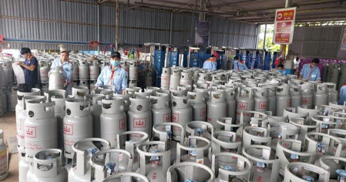Gas tăng thêm 18.000 đồng cho bình 12kg