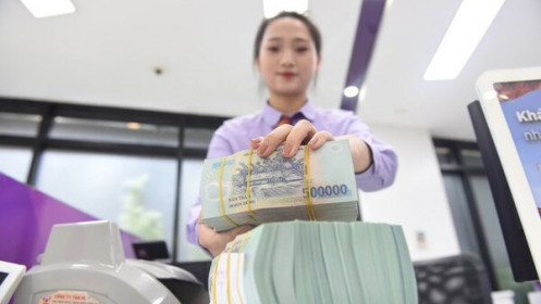 Lãi suất VND liên ngân hàng tăng gấp đôi trong tuần