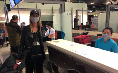 Dịch Covid-19 tái phát: Thủ tục đổi, trả vé máy bay cần điều kiện gì?