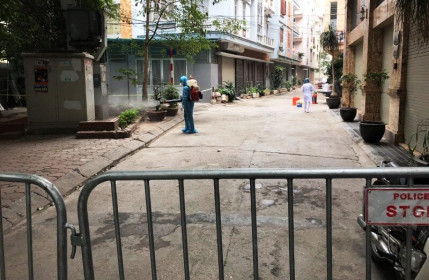 Quận Cầu Giấy yêu cầu khai báo y tế các trường hợp mua thuốc ho, hạ sốt