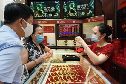 Giá vàng tuột mốc 57 triệu đồng/lượng