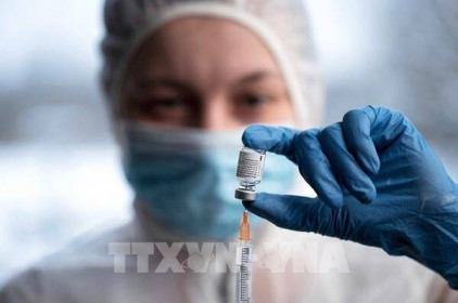 Nhật Bản sắp cấp phép cho vaccine của Pfizer