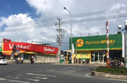 Hướng đi khác của chuỗi VinMart, VinMart+ so với chuỗi Bách hóa Xanh
