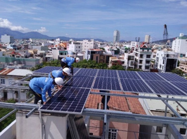 Đà Nẵng lo thiếu nước sinh hoạt vì… thừa điện mặt trời!