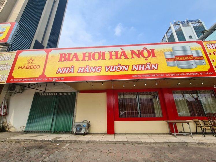 Hà Nội: Nhà hàng, quán nhậu vắng teo... treo biển nghỉ Tết sớm vì COVID-19