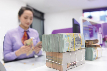 Ngân hàng lãi lớn nhờ… giảm lãi suất