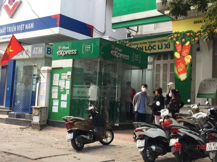 Cây ATM vắng khác thường ngày giáp Tết
