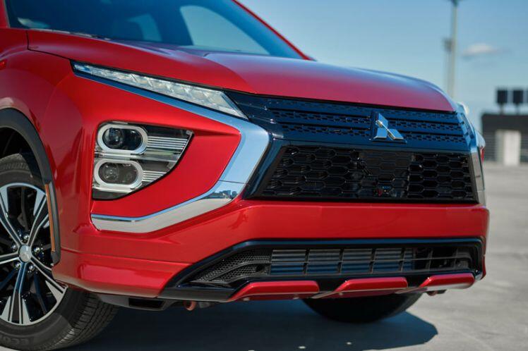 SUV Mitsubishi động cơ tăng áp, giá hơn 500 triệu, cạnh tranh với Ford Escape