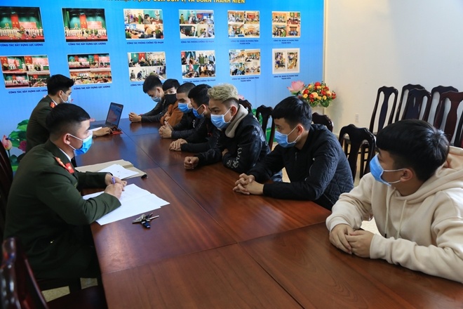 Bắt băng nhóm lừa đảo đánh bạc qua mạng ngày giáp Tết