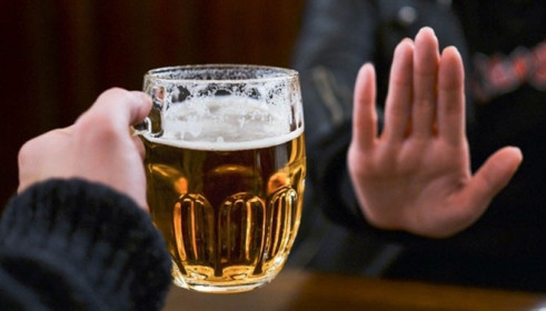 Trước khi uống rượu bia ngày Tết, người dân cần biết thông tin này