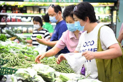 Giá cả hàng hoá ổn định ngày mùng 3 Tết